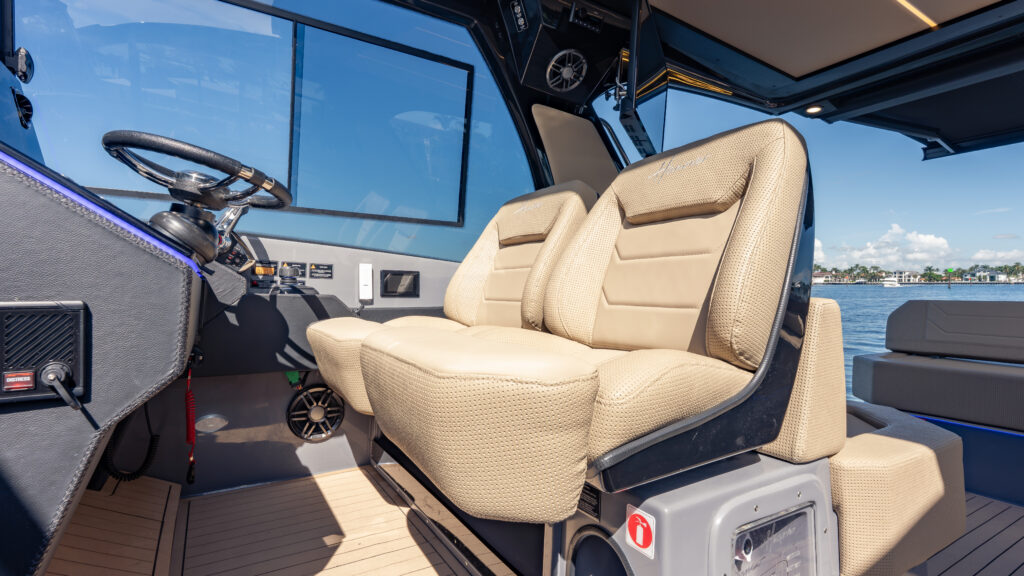 Hanover 387 Kiefergrün Edition