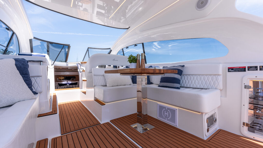 Hanover 375 White & Black Edition
