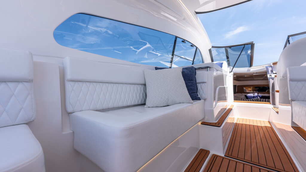 Hanover 375 White & Black Edition