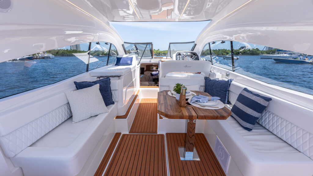 Hanover 375 White & Black Edition