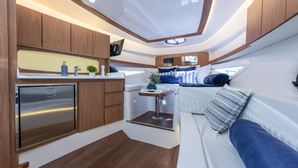 Hanover 375 White & Black Edition